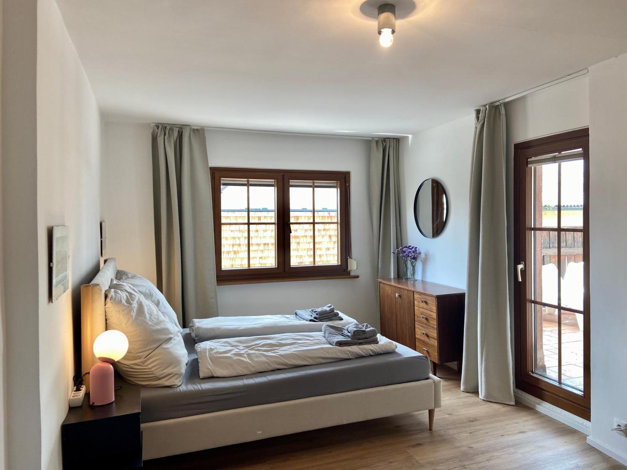גמונדן Baeckerhaus - Wohnung Mit Pool Und Garten מראה חיצוני תמונה