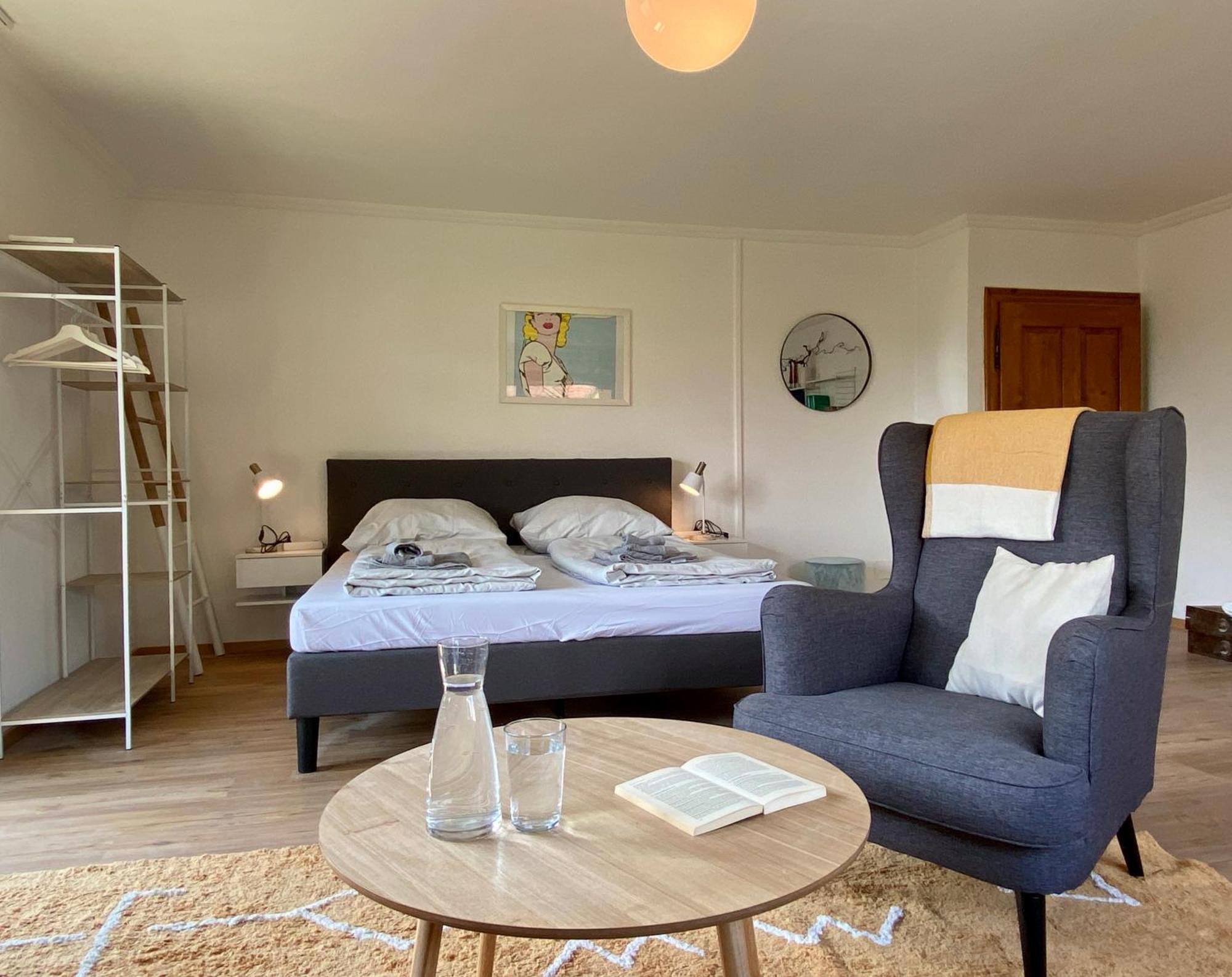 גמונדן Baeckerhaus - Wohnung Mit Pool Und Garten מראה חיצוני תמונה