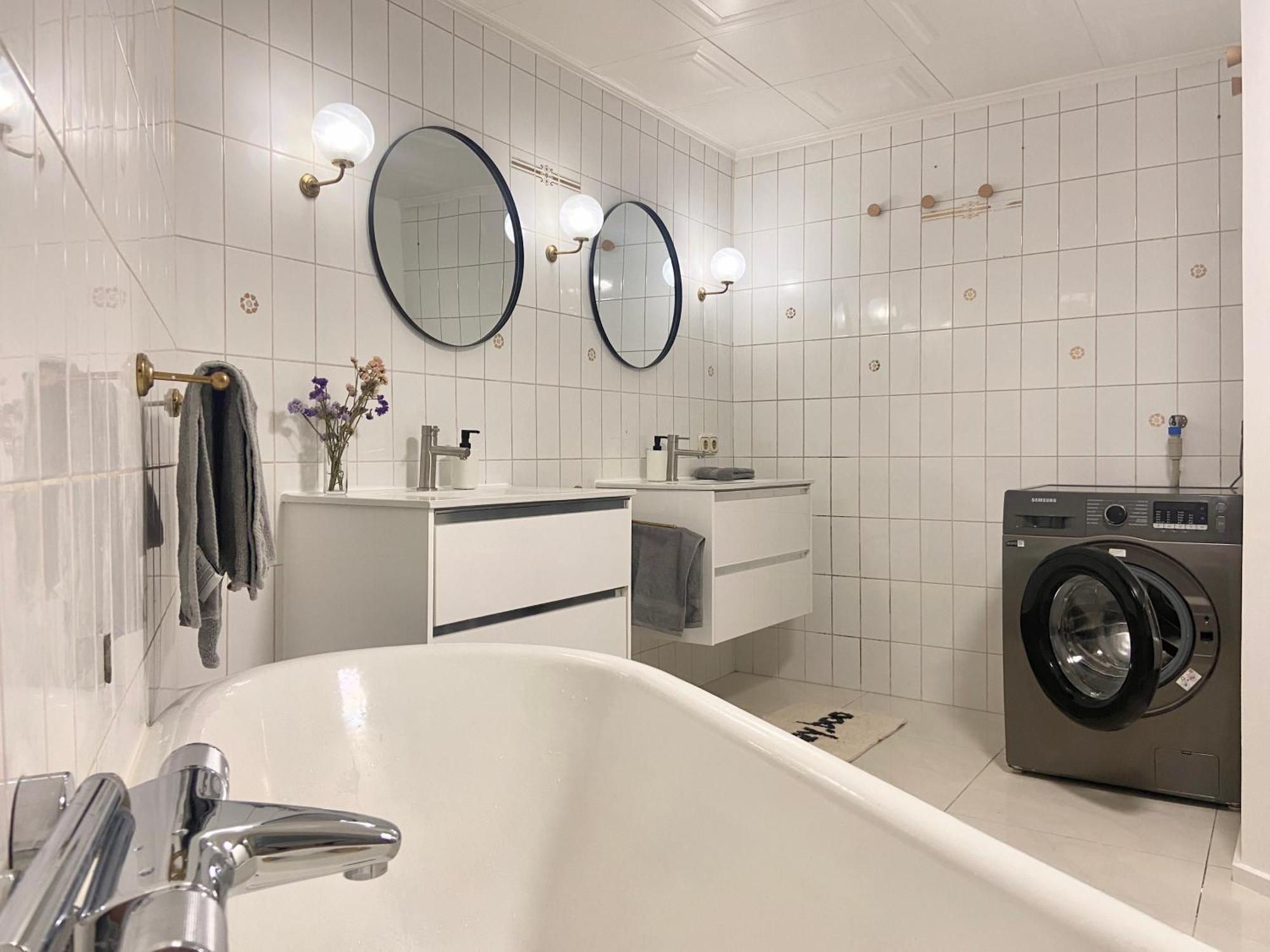 גמונדן Baeckerhaus - Wohnung Mit Pool Und Garten מראה חיצוני תמונה