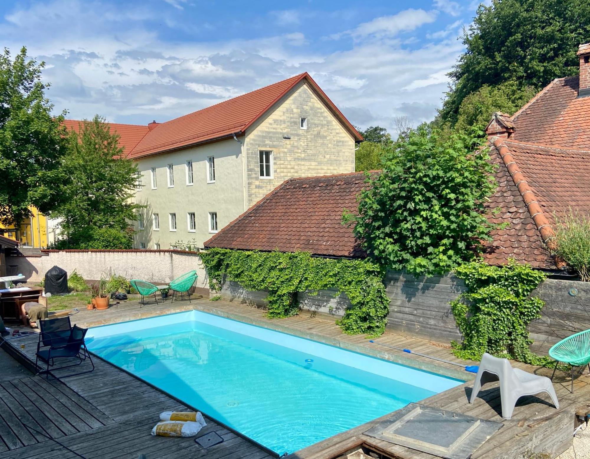 גמונדן Baeckerhaus - Wohnung Mit Pool Und Garten מראה חיצוני תמונה